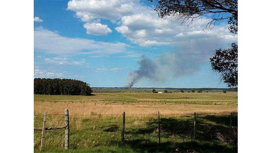Importante incendio en balneario La Esmeralda de Rocha