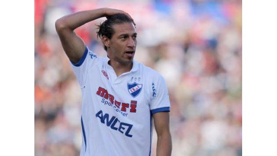 Nacional le ganó 3 a 2 a Rentistas en el Centenario
