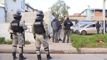 se entrego a la policia el menor de 14 anos identificado como presunto autor del crimen del bebe de un ano