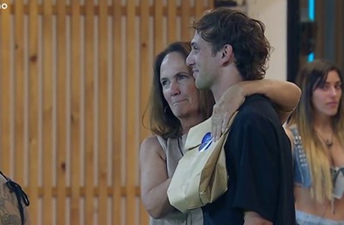 Gran Hermano: la emoción del uruguayo por el abrazo de su madre y el llanto  de Agostina