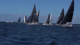 regata rolex circuito atlantico sur llego a punta del este y brindo un espectaculo sobre el mar