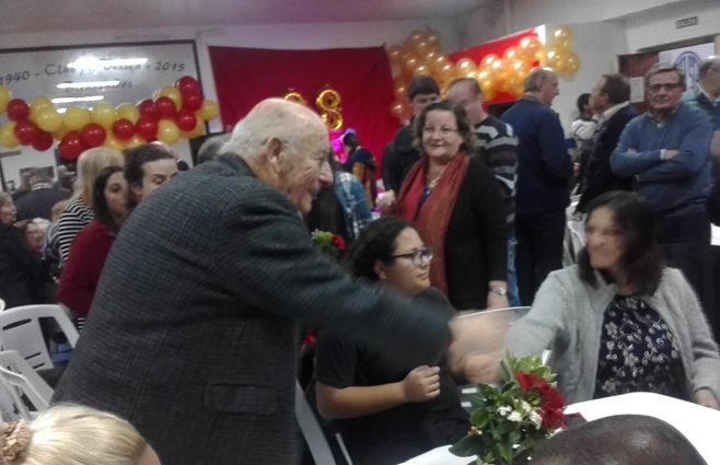 Juan Justo Amaro Corrado cumpliendo 89 años. El festejo fue en el Club Velsen, rodeado de admiradores y amigos 