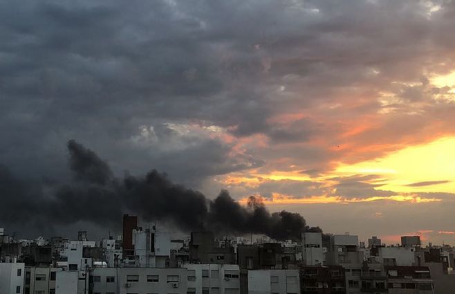 Incendio-en-charrua-y-acevedo-diaz.jpg