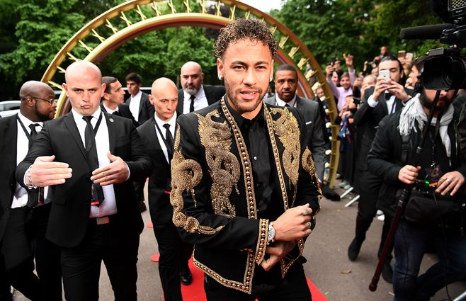 Neymar arrives for a TV show on May 13, 2018 in Paris, as part of the 27th edition of the UNFP (French National Professional Football players Union)