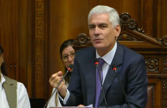 rodrigo-goñi-discurso-parlamento