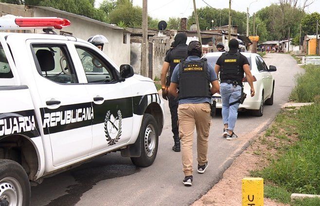 Foto: Subrayado. Allanamientos en Plácido Ellauri este martes.