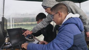 alumnos del liceo los pinos crearon una sonda meteorologica que nunca se habia hecho en el pais