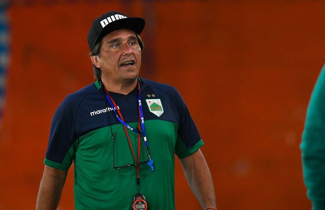 Se fue de Rampla luego de invitar a pelear al presidente del club