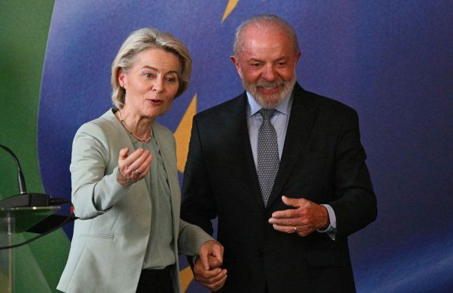 Ursula von der Leyen con Lula en Río de Janeiro, viernes 16 de enero. Foto: AFP