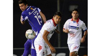 Mal comienzo para Defensor en semifinales: cayó 2-0 ante Nacional