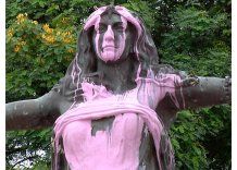 Vándalos atacaron monumento a Iemanjá en la Rambla de Montevideo