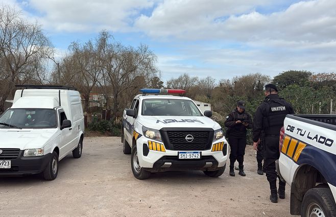 rapiña-tres-ombues-camioneta-patrullero-policia