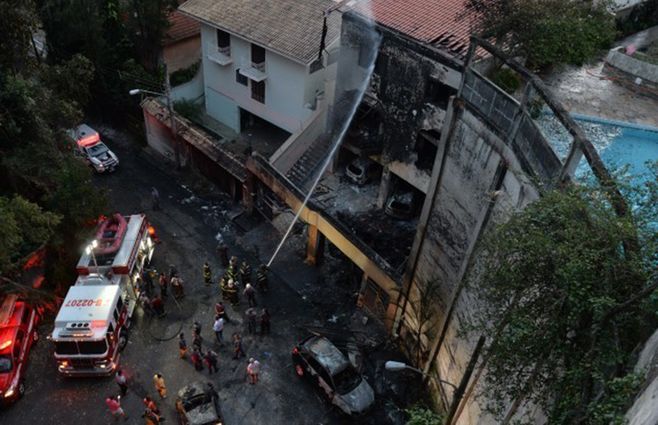 casa-quemado-avioneta-sao-paulo-AFP.jpg