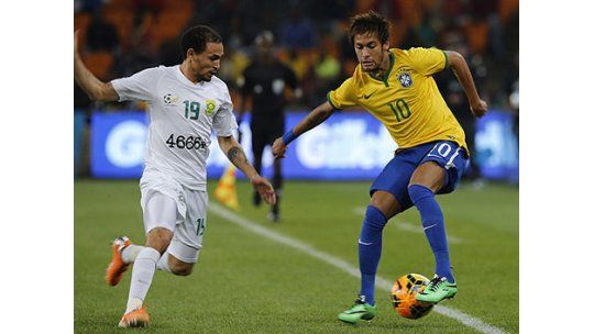 Brasil goleó a Sudáfrica: 5 a 0, con hat trick de Neymar