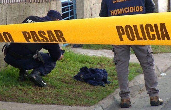 Foto: Subrayado. El homicidio ocurrió el 20 de junio en Cerro Norte; delincuentes dejaron campera policial en huida.