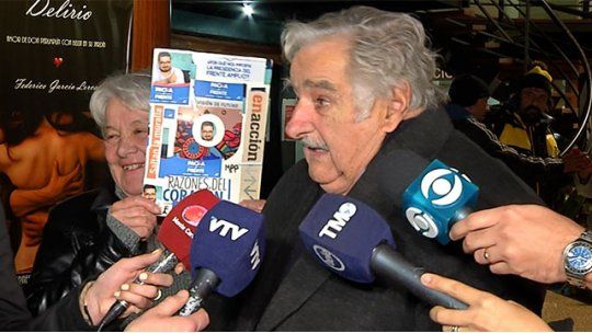 mujica topo