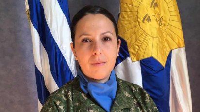 La oficial Valeria Rodríguez. En la Armada le desean buenos vientos