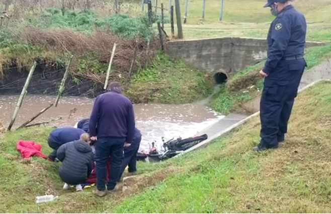 joven-rescatada-accidente-moto.jpg