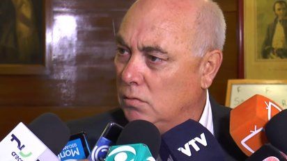 robaron objetos personales de la camioneta del jefe de policia de montevideo