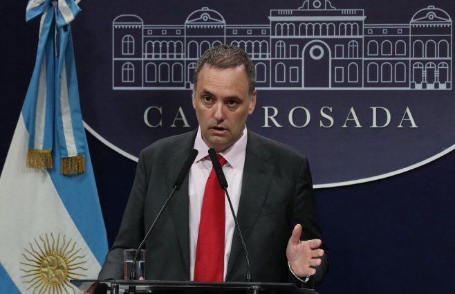 Foto: AFP. Manuel Adorni, vocero de la Presidencia de Argentina.