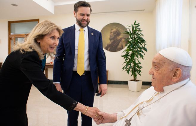 papa-francisco-con-vicepresidente-estados-unidos-pascua-2025.jpg