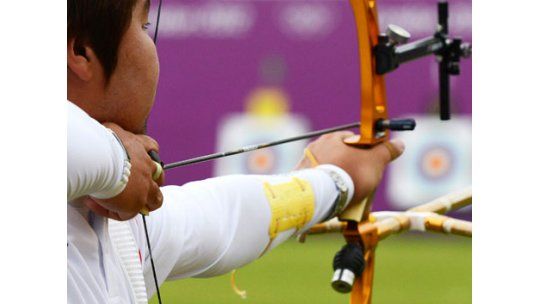 Surcoreano semi ciego, bate récord mundial en tiro con arco