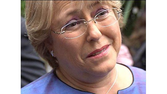 Bachelet llamó a trabajar contra la violencia doméstica