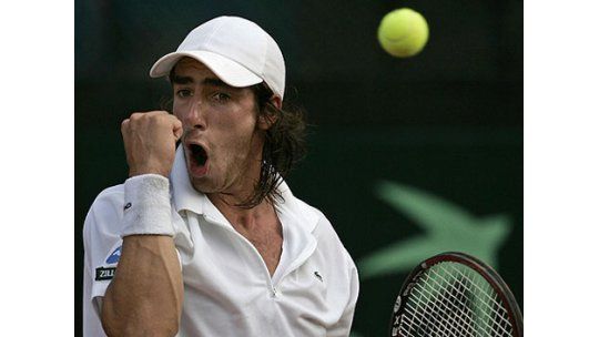 Triunfo de Pablo Cuevas en su debut en Roland Garros