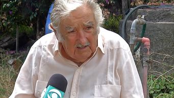 mujica es intervenido quirurgicamente este viernes para la colocacion de un stent