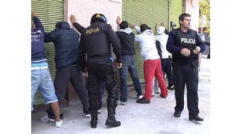 Mil policías para el partido Nacional Boca