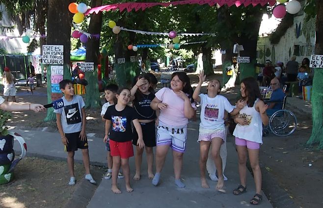 niños-plaza-paso-molino