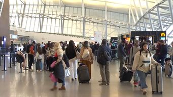 el aeropuerto de carrasco registro un nuevo record de pasajeros en 2025 que supero el maximo de 2017
