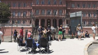 expectativa en argentina por anuncio de medidas economicas del gobierno de milei