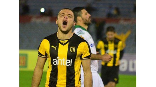 Peñarol enfrenta a Deportivo Cali a las 21.30 en el Centenario