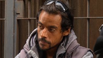 hoy comi dos paquetitos de galletitas: el relato de juan, que vive en las calles de ciudad vieja