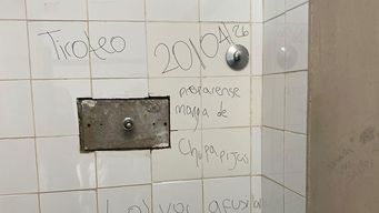 custodia policial en mas de 30 liceos por amenazas de tiroteos: por ahora es una broma de mal gusto, dijo caggiani