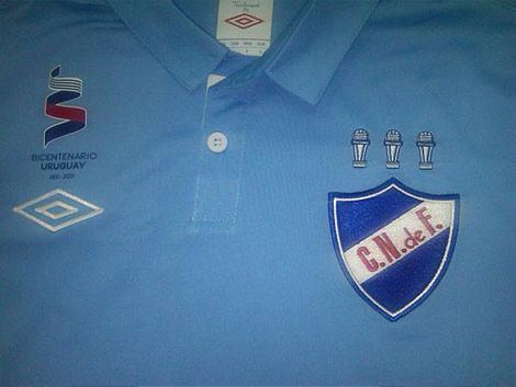 ¿Por qué la camiseta celeste de Nacional ante la U de Chile?