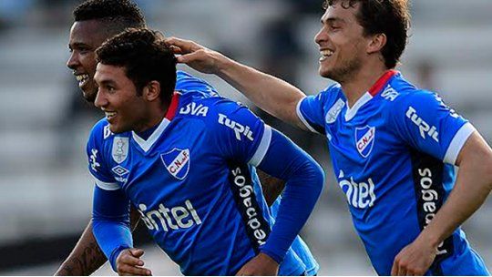 Viudez, Seba fernandez, Hugo Silveira, Nacional