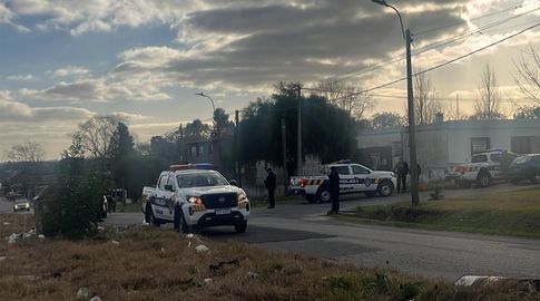 Un adolescente de 13 años resultó politraumatizado grave tras ser embestido por un patrullero