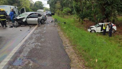 dos mujeres murieron y cuatro hombres heridos en un choque frontal en ruta 9