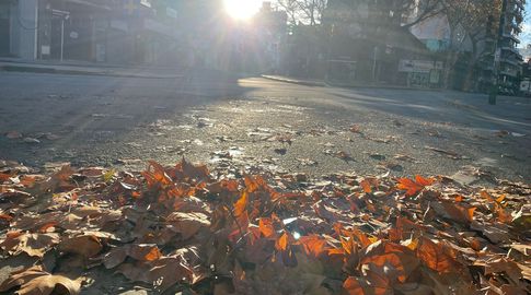 Domingo muy frío con heladas, ligeramente nublado y descenso de temperatura en la noche