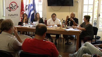 sindicato de profesores extiende el conflicto a todo el pais por la ley de urgencia