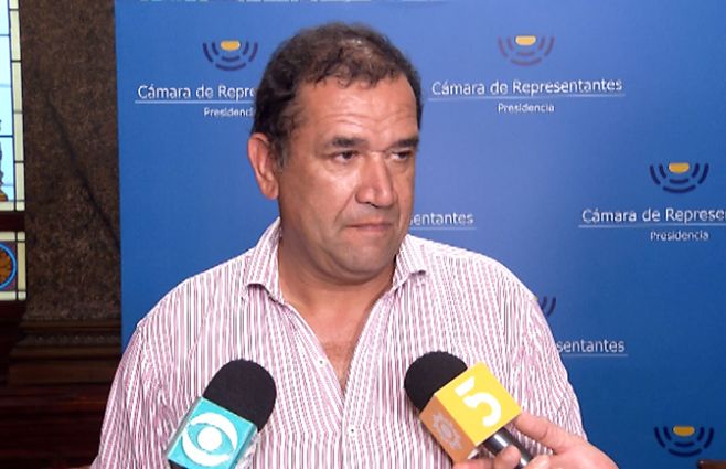 Sebastián-Da-Silva-sobre-Olmos.jpg