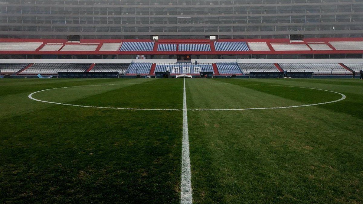 Nacional y Juventud empatan 0-0 en el Gran Parque Central bajo una intensa niebla