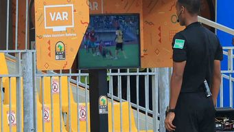 Encuesta sobre el VAR. AFP