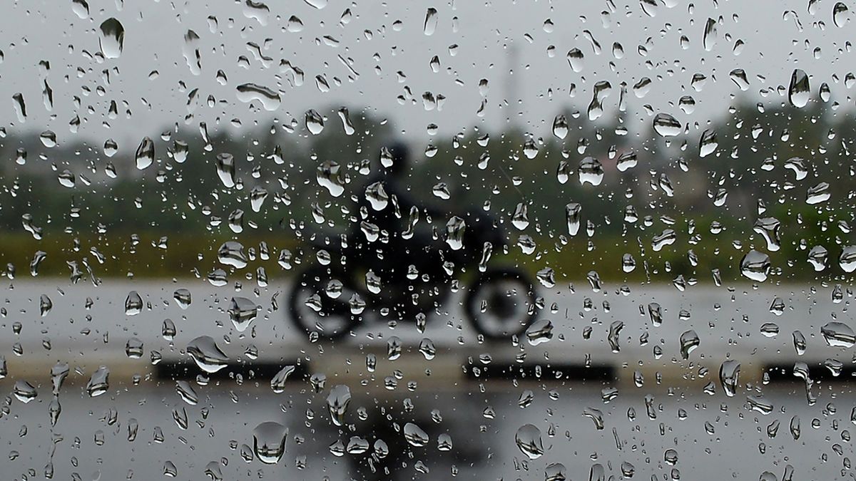 Meteorología actualizó la alerta por tormentas fuertes y lluvias intensas que rige para 14 departamentos