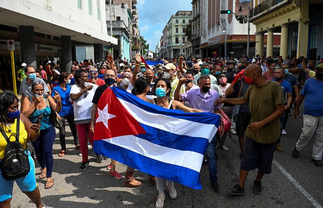 cuba-protestas-gente.jpg