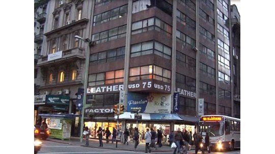 Ocupantes de edificio de 18 y Andes aseguran que fueron estafados