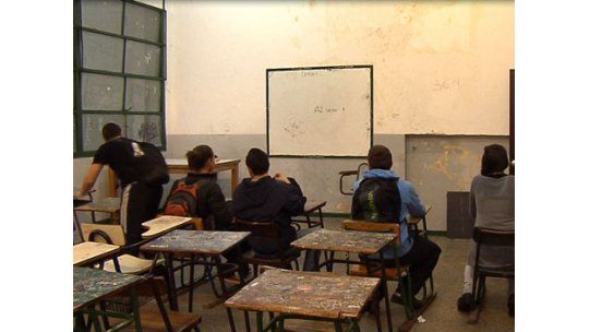 Docentes ocuparán el liceo de Playa Pascual desde el lunes