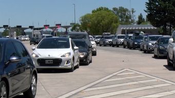 filas de vehiculos de hasta 5 kilometros en puente general san martin